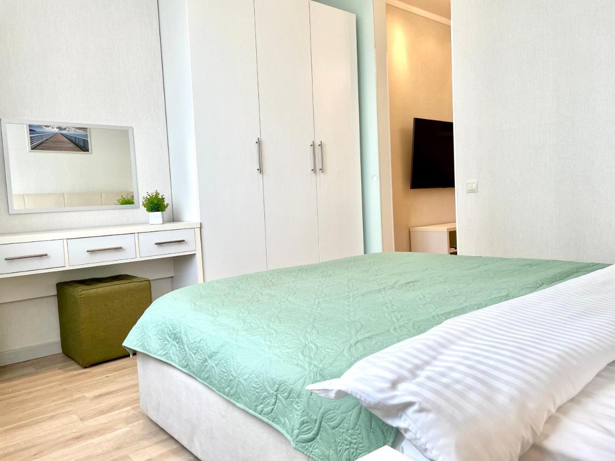 Navit Luxury Apartments With Breakfast Near The Railway Station, The City Center And The Park 基輔 外观 照片