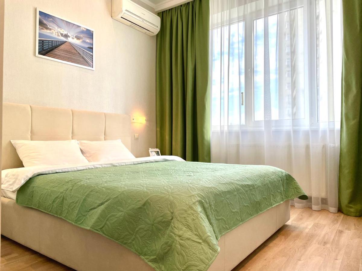 Navit Luxury Apartments With Breakfast Near The Railway Station, The City Center And The Park 基輔 外观 照片
